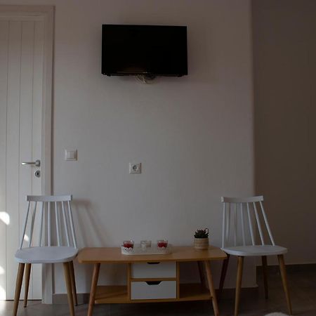 Agnadema Luxury Residences Schoinoussa 外观 照片