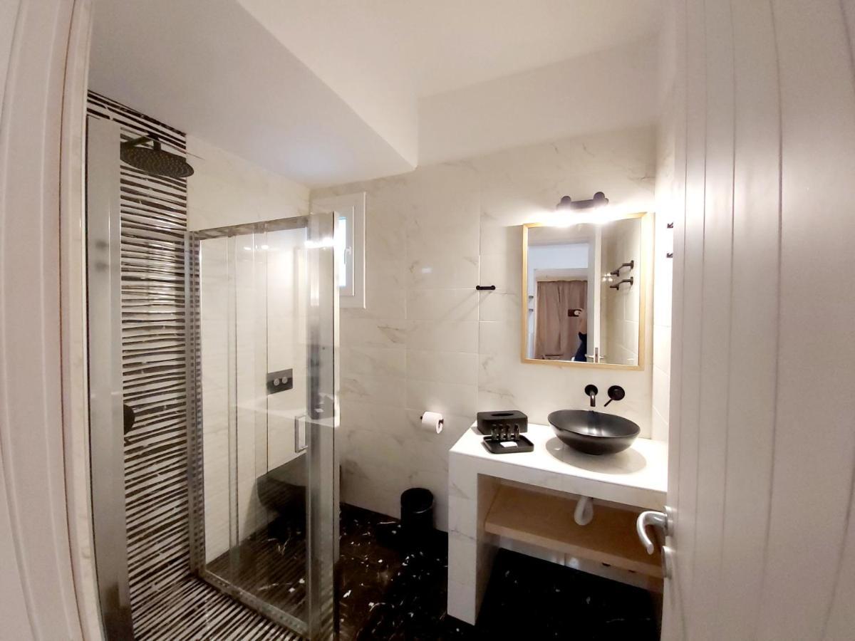 Agnadema Luxury Residences Schoinoussa 外观 照片