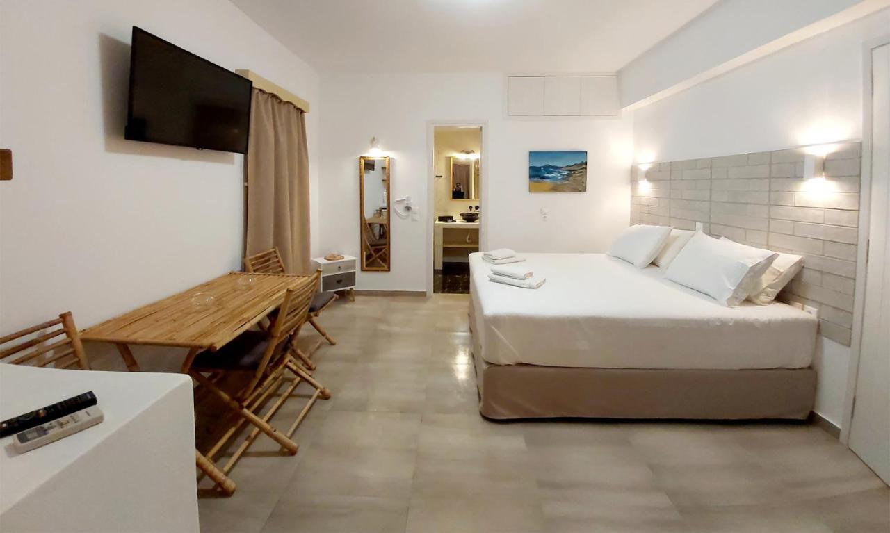 Agnadema Luxury Residences Schoinoussa 外观 照片