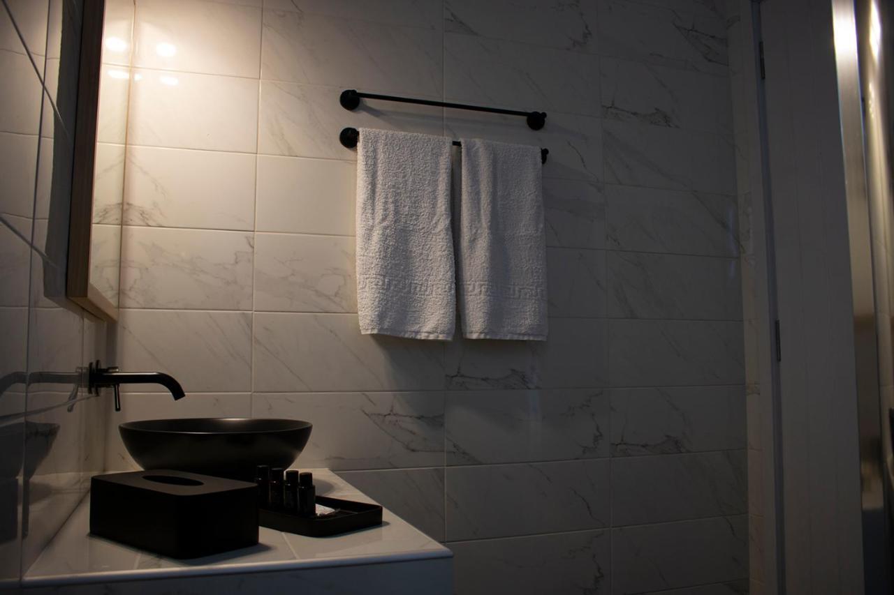 Agnadema Luxury Residences Schoinoussa 外观 照片
